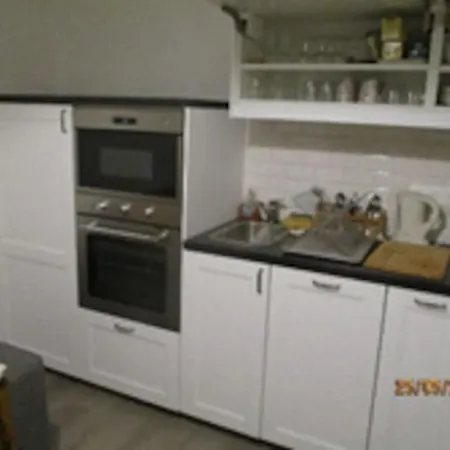 - Center - Small One Bedroom Flat * Bandol